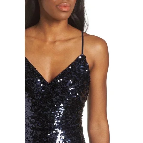NWT Vince Camuto Sequin Fit & Flare Party V-Neck Mini Cocktail Dress Navy Blue 4 - Picture 3 of 12